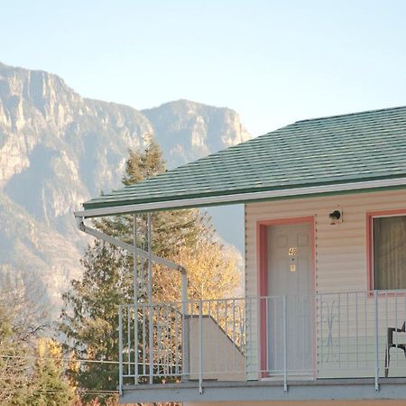 Sunset Motel Creston Exterior photo